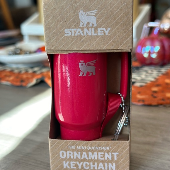 Stanley Target e.l.f. Collab Ornament Keychain - Picture 4 of 5